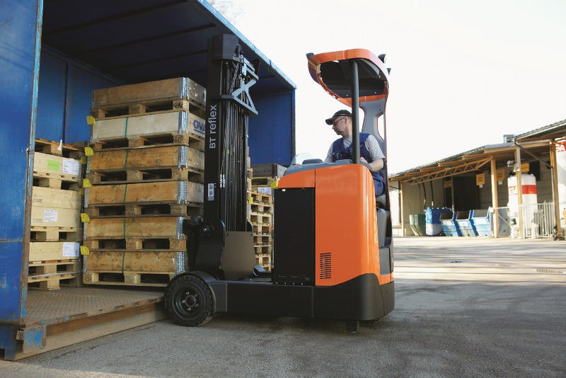 Toyota Reflex RRE160HR Outdoor Reach Forklift